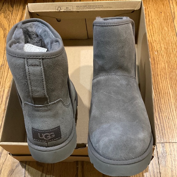 UGG Shoes - Brand new UGG boots